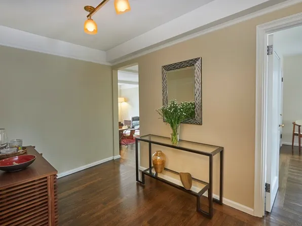 302 West 12th Street image 1 of 8