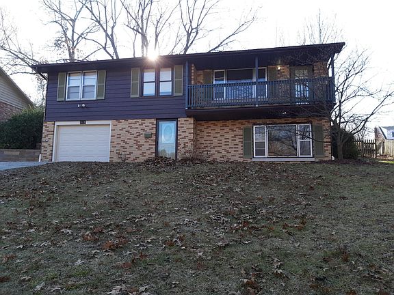 2nd image of 1915 Cole Dr