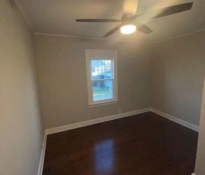 924 Delaware Ave — Photo 15
