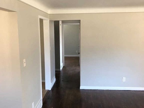 5th image of 4728 Clevesdale Dr