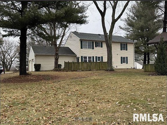 2nd image of 18/20 Pine Dr