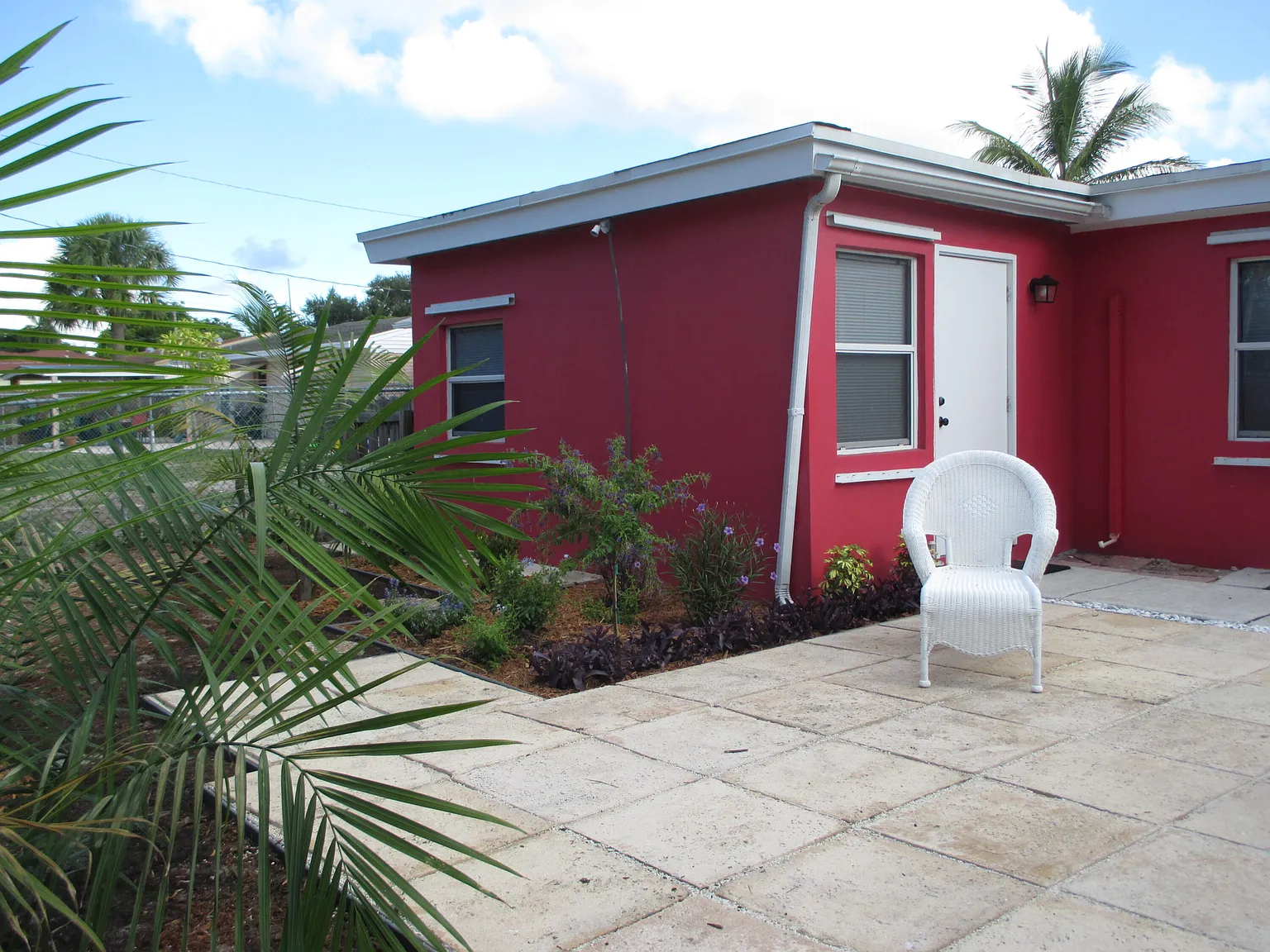 1 bed, 1.0 bath, 722 sqft, $1,850 — Photo 2
