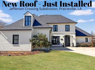 16445 Long Lake Dr, Prairieville, LA 70769