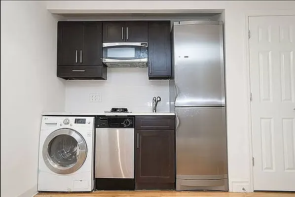 Rented by REAL New York | media 11