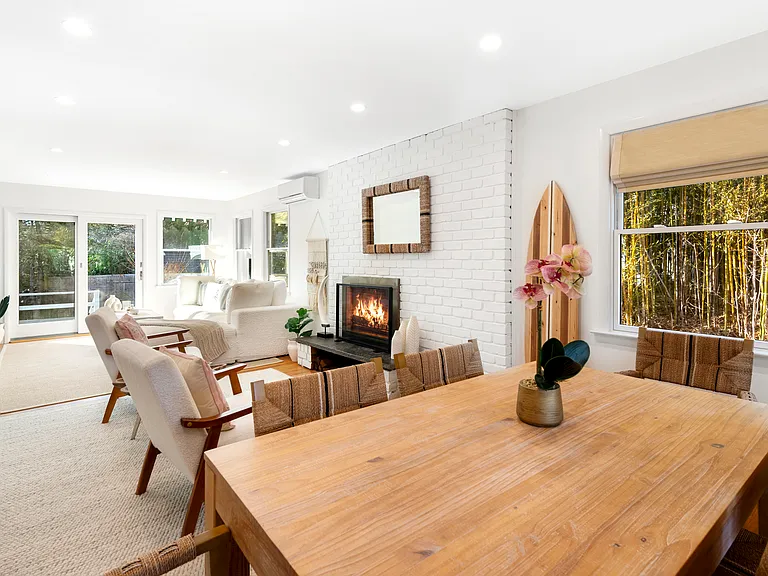 30 Wyandanch Ln — Photo 8