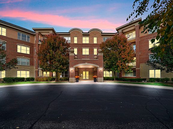 2nd image of 2700 Summit Dr APT 104