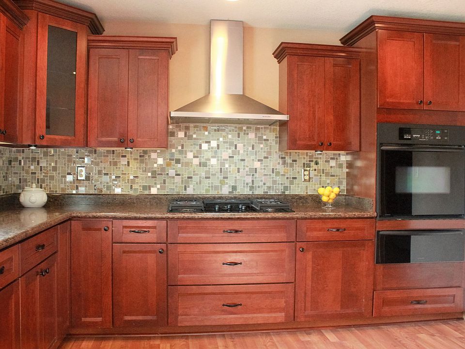1st image of 493 Leahy Cir