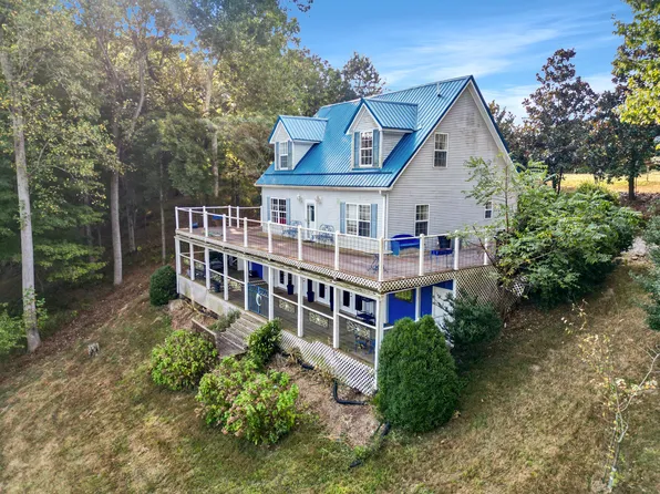 208 Goose Creek Dr, Cadiz, KY 42211