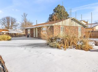 2044-46 Vinewood Ln, Pueblo, CO 81005