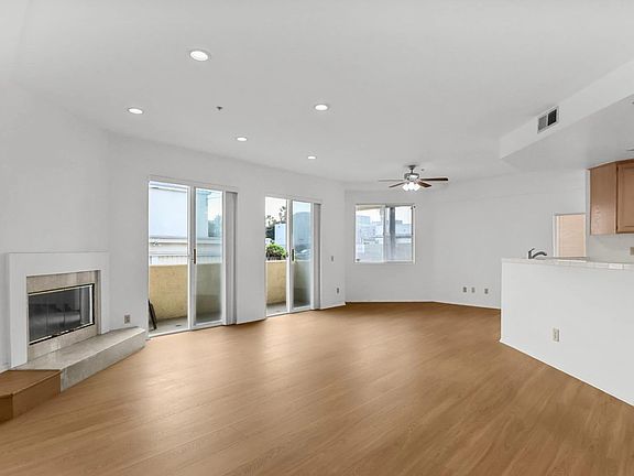 2nd image of 1226 11th St Unit 2