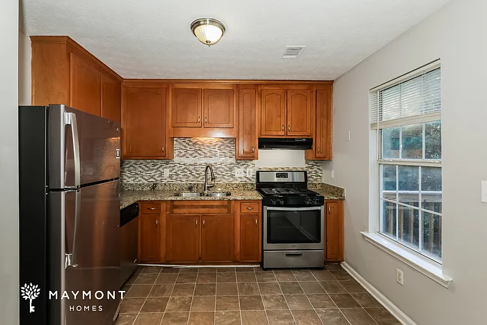 780 Pine Shoals Ct — Photo 5