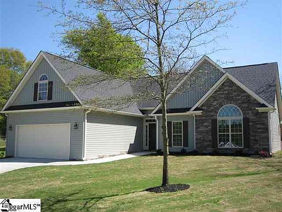 3rd image of 4 Winyah Bay Ct