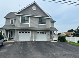 59 Maple St, Jewett City, CT 06351
