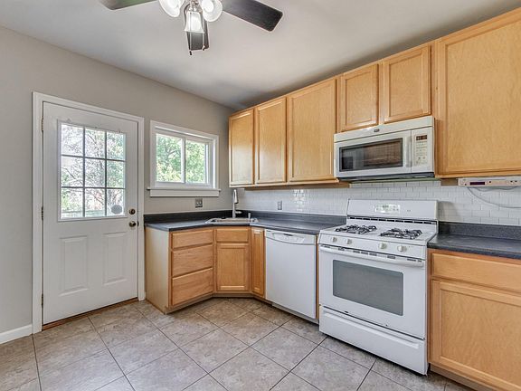 5th image of 6041 Odell St