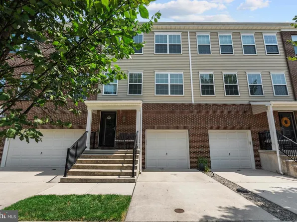 35 Creekside Way, Burlington, NJ 08016