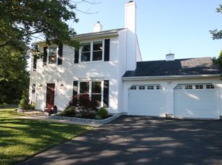 200 Cannonball Dr, Tinton Falls, NJ 07712