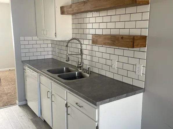 1027 Country Way #1027A, Mount Pleasant, MI 48858