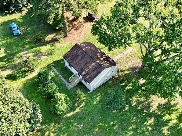 1385 Gaskins Rd, Weems, VA 22576