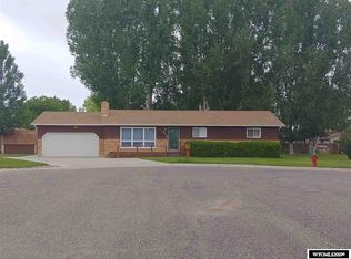 513 Solitude Pl, Worland, WY 82401