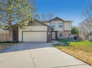 126 S Muirfield Ct, Wichita, KS 67209