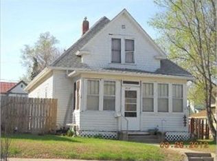 1512 W 5th St, Sioux City, IA 51103