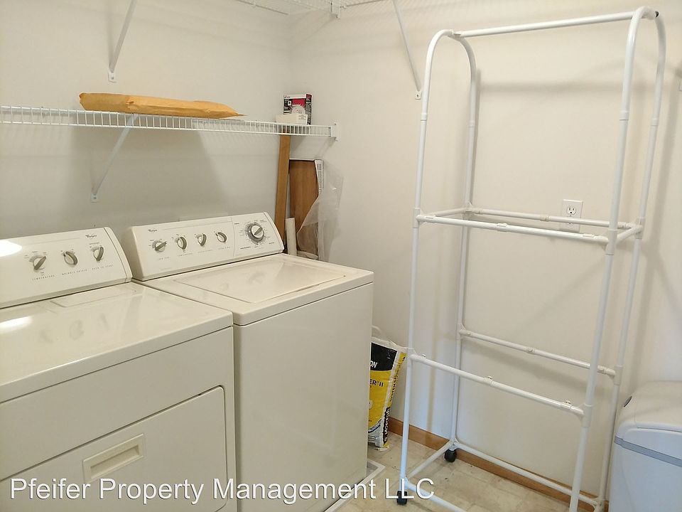 2nd image of 707 10th St S