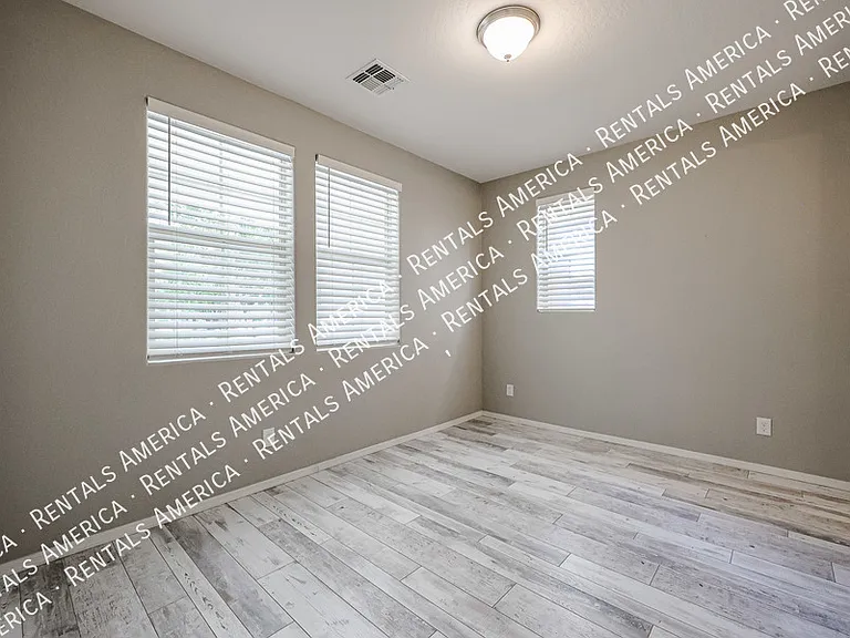 2751 S Balsam Dr — Photo 18