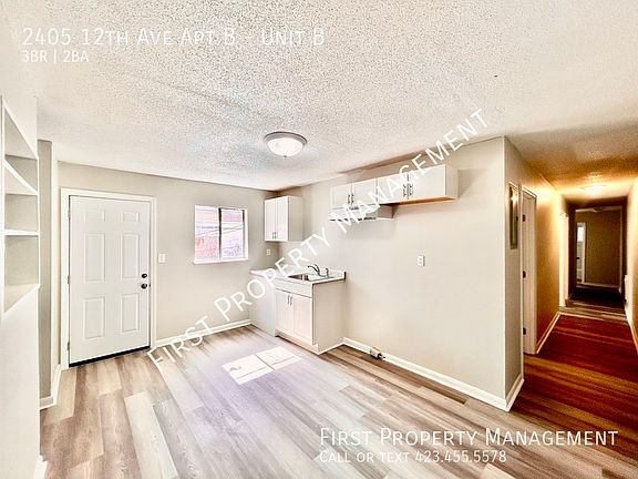 4th image of 2405 12th Ave APT B