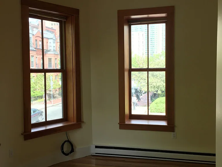 223 W Newton St #3 — Photo 5