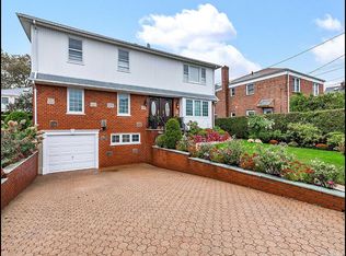 171 Roslyn Rd #B, Mineola, NY 11501