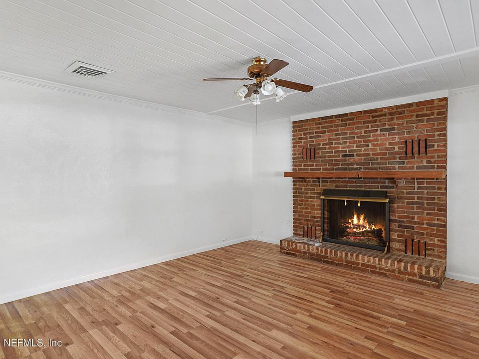 1st image of 1820 ROSELLE Avenue