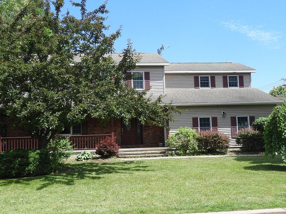 1st image of 46 Trafalgar Dr