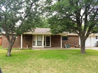 3845 Driftwood Dr, San Angelo, TX 76904