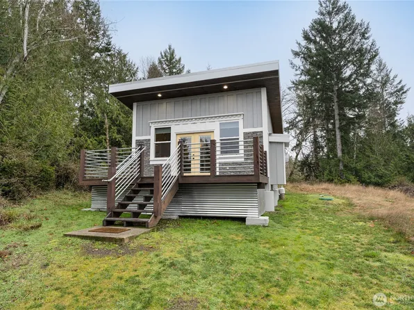 1005 Yew Boulevard NW, Lakebay, WA 98349