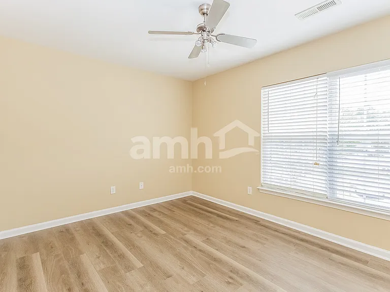 250 Border Rd — Photo 14