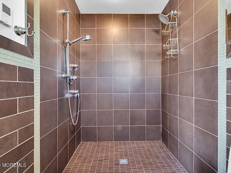 326 Cutter Ln — Photo 23
