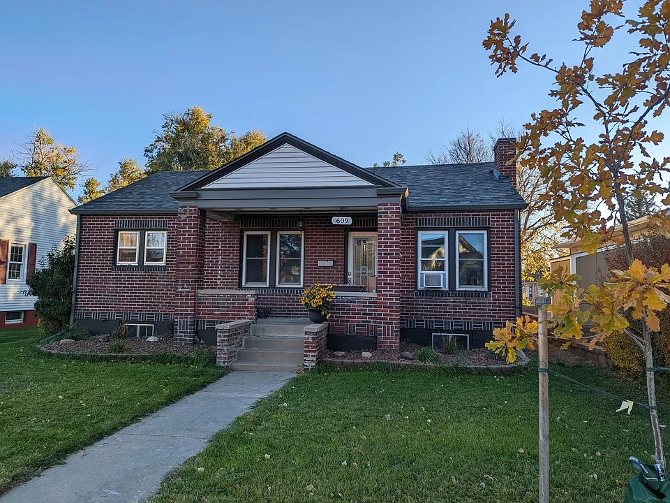 609 Randall Ave #B