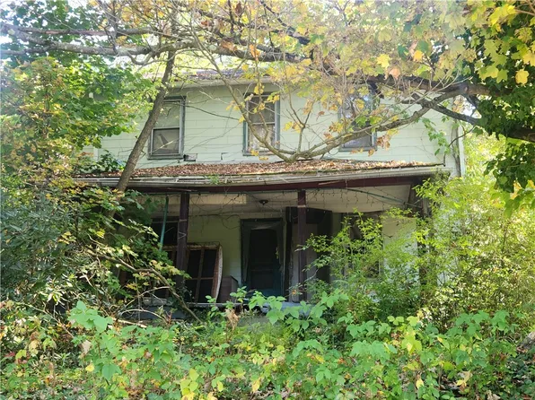 841 N 2nd St, Apollo, PA 15613