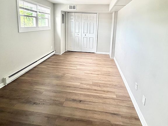 5th image of 451 Main St #4C