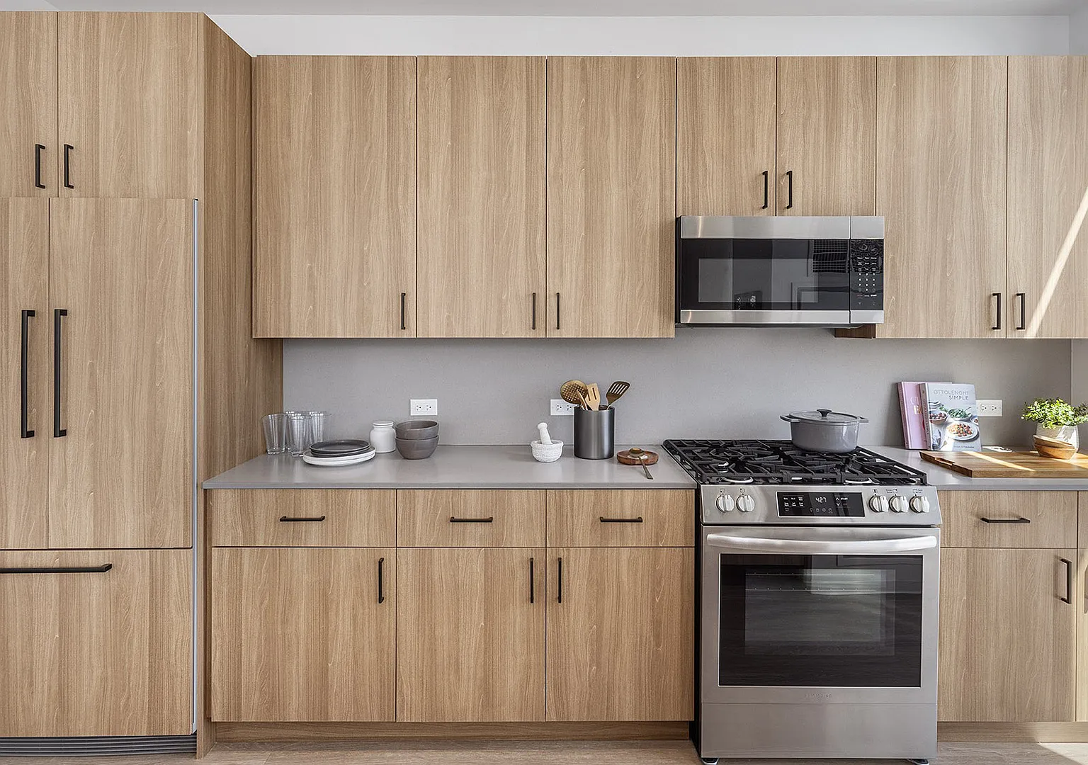 2 bed, 1150 sqft, $3,250 — Photo 1