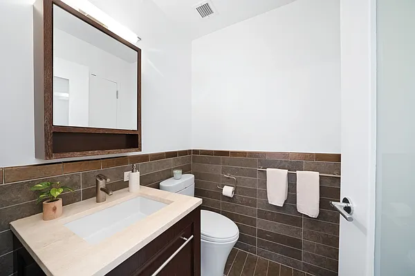 Rented by Douglas Elliman | media 29