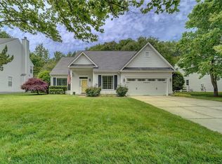 2757 Livingston Loop, Virginia Beach, VA 23456