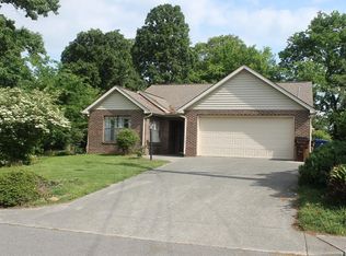 155 Oakleaf Cir, Jefferson City, TN 37760