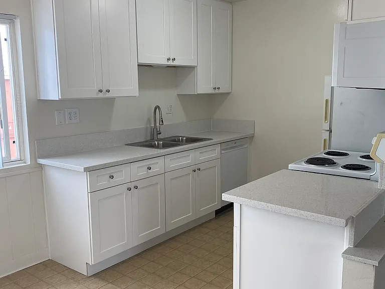 Executive Suites — Photo 11