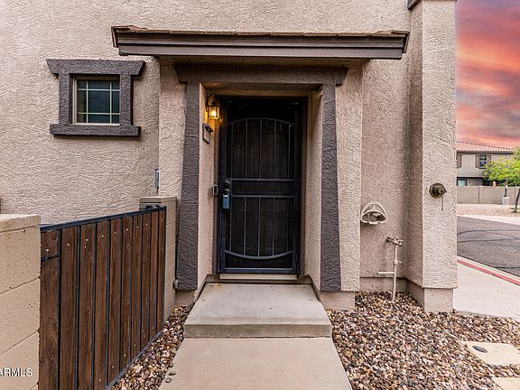 3rd image of 1255 S RIALTO -- #104
