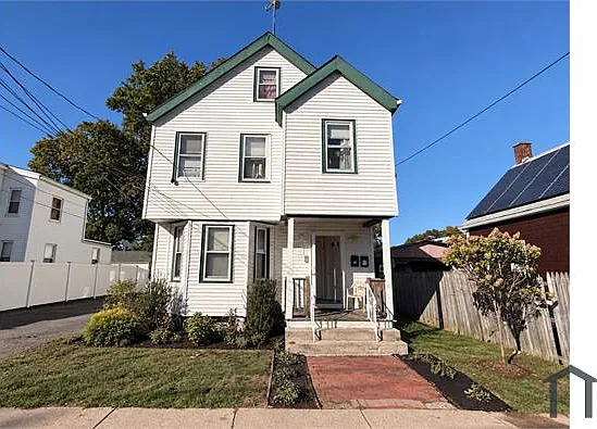 5 bed, 2036 sqft, $4,200 — Photo 1