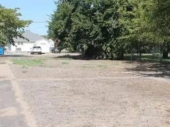 803 E Delaware Ave, McAlester, OK 74501