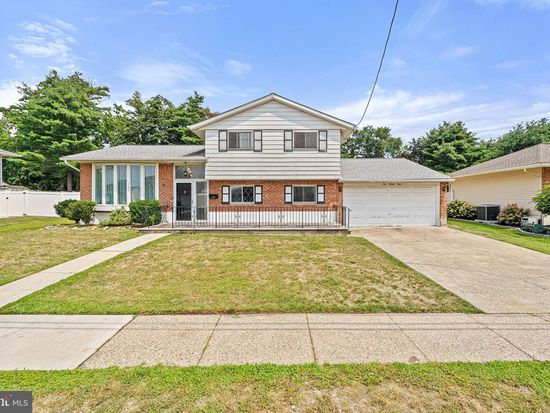 123 Adrienne Ave, Blackwood, NJ 08012