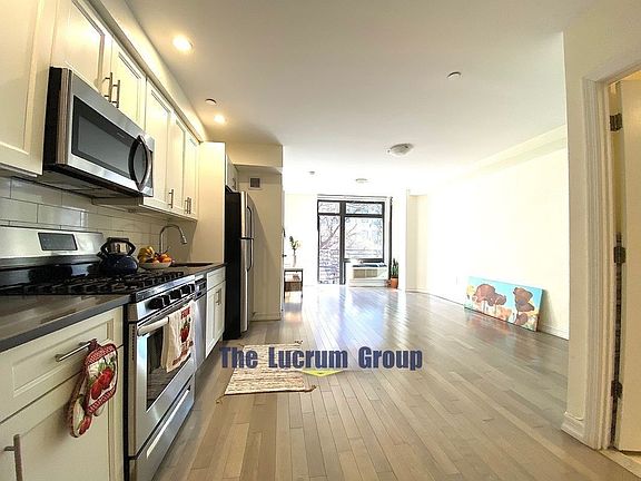 2nd image of 819 9th Ave #3