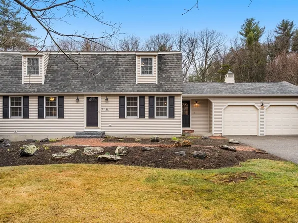 12 Douglas Rd, Littleton, MA 01886